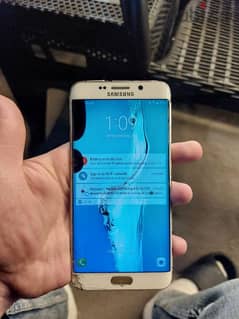 Samsung s6 adge plus 
32 giga
Alexandria