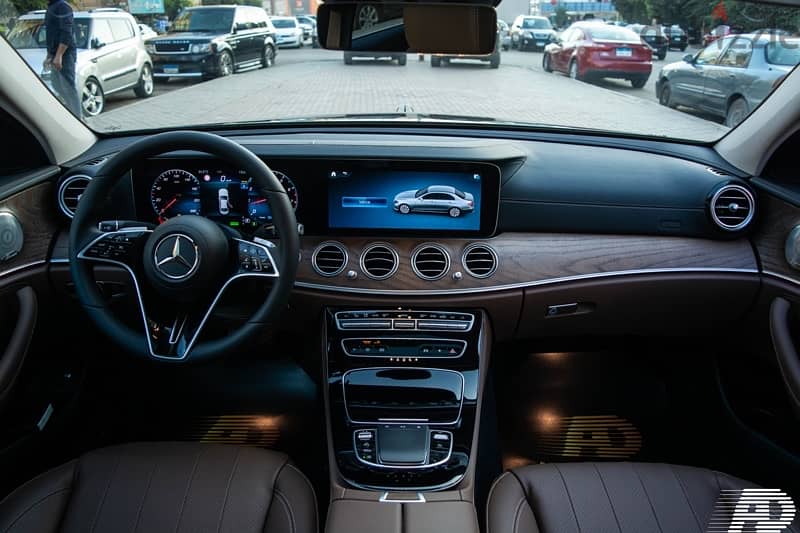 2023 Mercedes E-200 Exclusive (Fully Loaded) 10