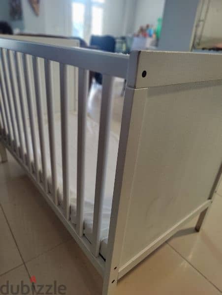 Ikea bed very good condition 0