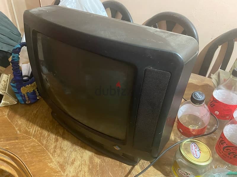 تليفزيون قديم 3