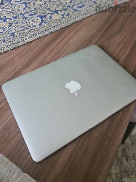 Apple macbook pro 13' 1
