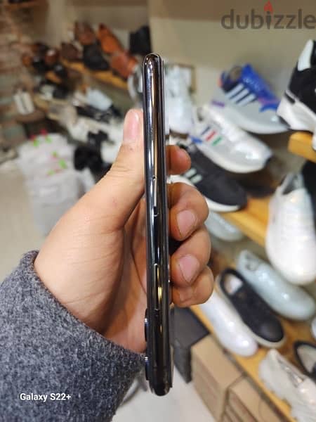 iphone 11 pro 64 GB 5