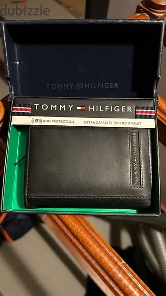 محفظة جلد تومى original Tommy hilfiger 3