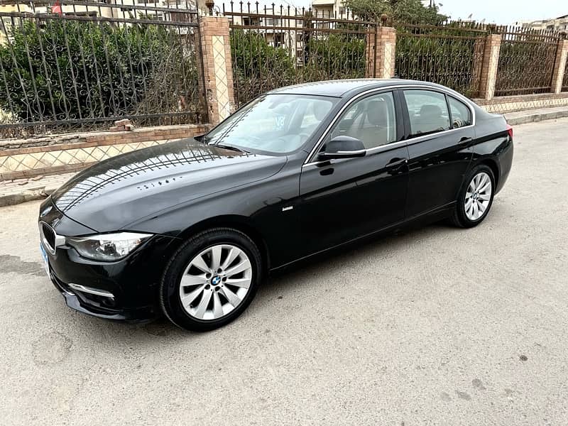 BMW 318 2017 - Luxury - Bavaria Maintainance 7