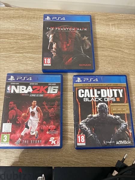PS4 1TB with 2 controllers and 3 original disc games 1