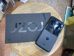 Motorola Razr 2022 5G 256G Black جديد