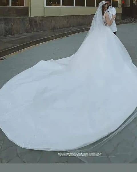 فستان زفاف مستعمل 1