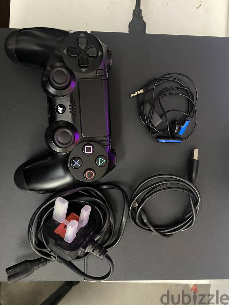 PS4 Original 1TB Excellent Condition + Dualshock 4 controller 0