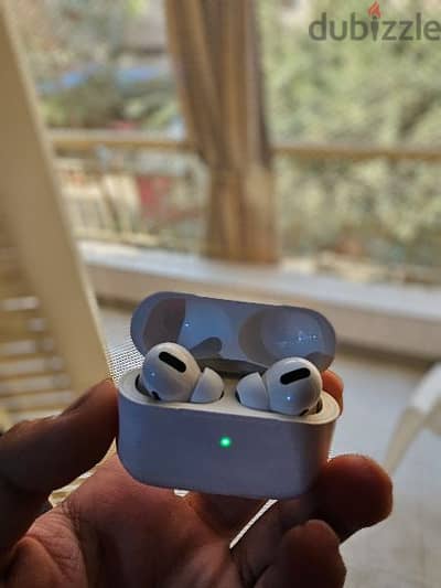 apple airpods pro gen1 semi original from UAE