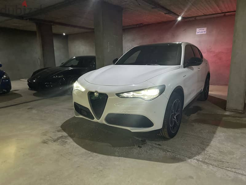 Alfa Romeo Stelvio 0