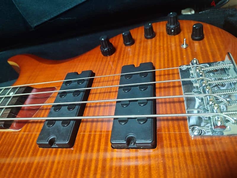 bass guitar Marcus Miller m3 1