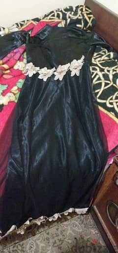 فستان سواريه ستان ف تل من تحت يلبس لحد ٩٥ كيلو