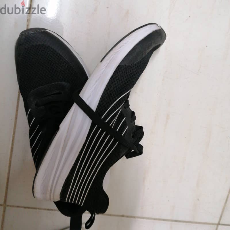 كوتشي رياضي بريمارك أسود من الخارج Primark workout shoes size 39 3