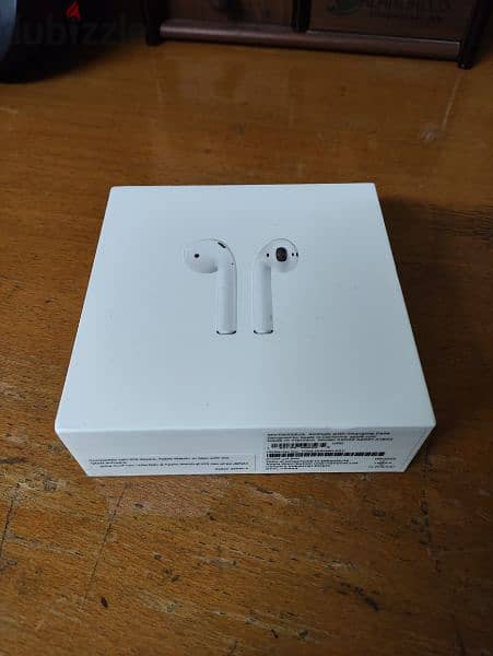Airpods 2nd Gen With Charging Case White 0
