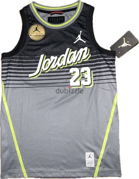 ORIGINAL Jordan limited edition basketball jersey boys size L 0