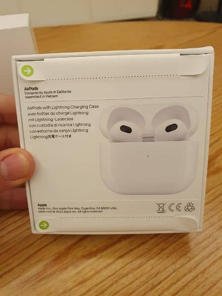 2 Apple airpods 3rd generation, New sealed 0