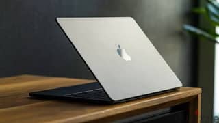 Macbook Pro M3, 2024, 14'', silver 0