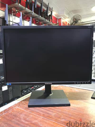 Samsung S22E450 22 Inch LED Monitor (Original Used)