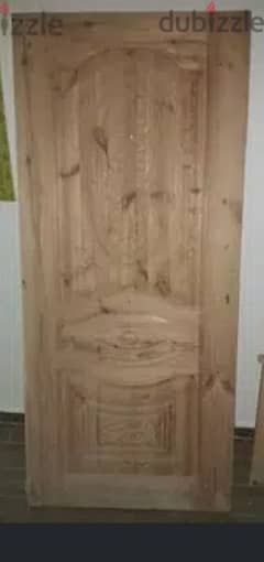 باب خشب جديد لم يستخدم بالكالون
