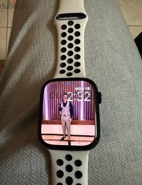Apple watch series 7 45 mm GPS battery 97% 0