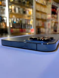 iPhone 12 Pro Max  بطاريه ٢٥٦ معاه العلبه و الوصله 0