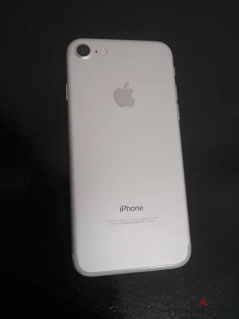 iPhone 7 Waterproof - ايفون 7 ضد الماء 1