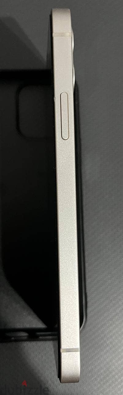 Apple iPhone 12 ( White, 64 GB ) 3