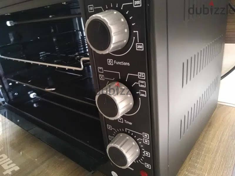 Black Point Electric Oven 1