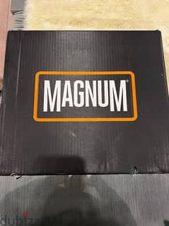 بيادة كاملة جلد ماركة Magnum