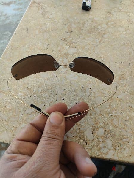 نظارة شمسية من نوع سيوليت سويسري 3