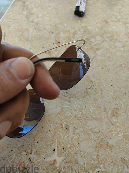 نظارة شمسية من نوع سيوليت سويسري 4