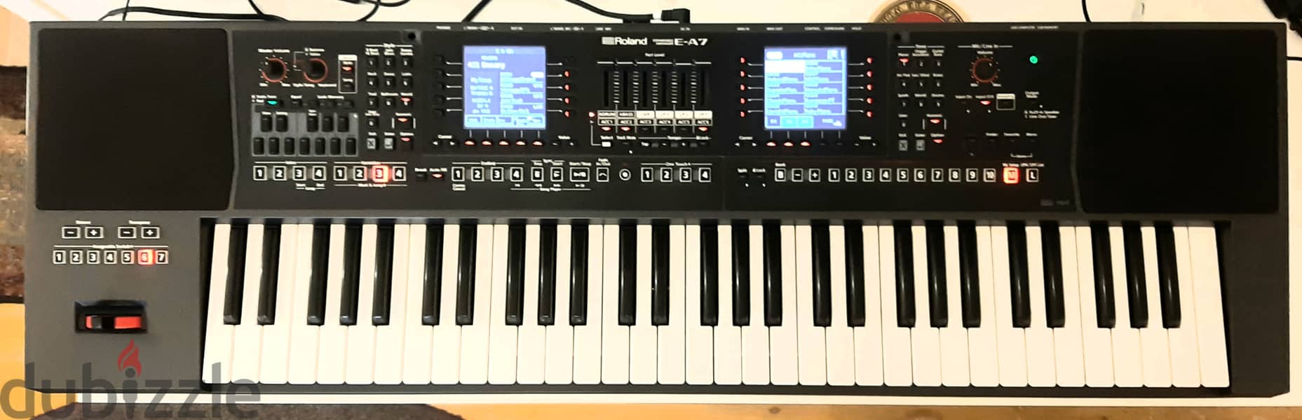 Roland E-A7 expandable arranger 1