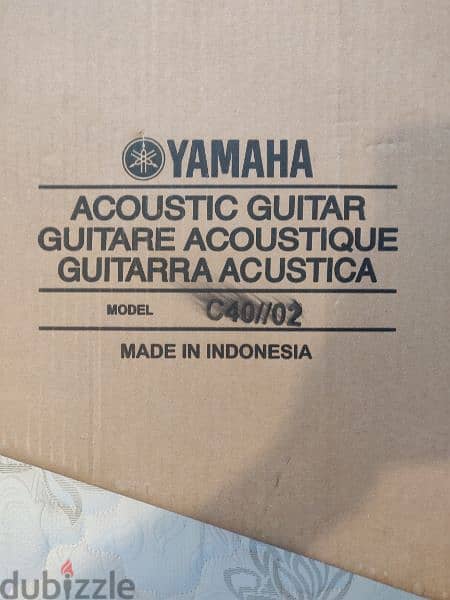 Yamaha C40/02 Guitar 4
