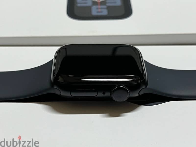 Apple Watch SE ( 2nd Gen ) 3