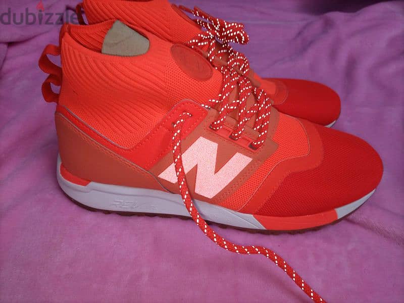 new balance size 42.5 fits 42 and 42.5 10