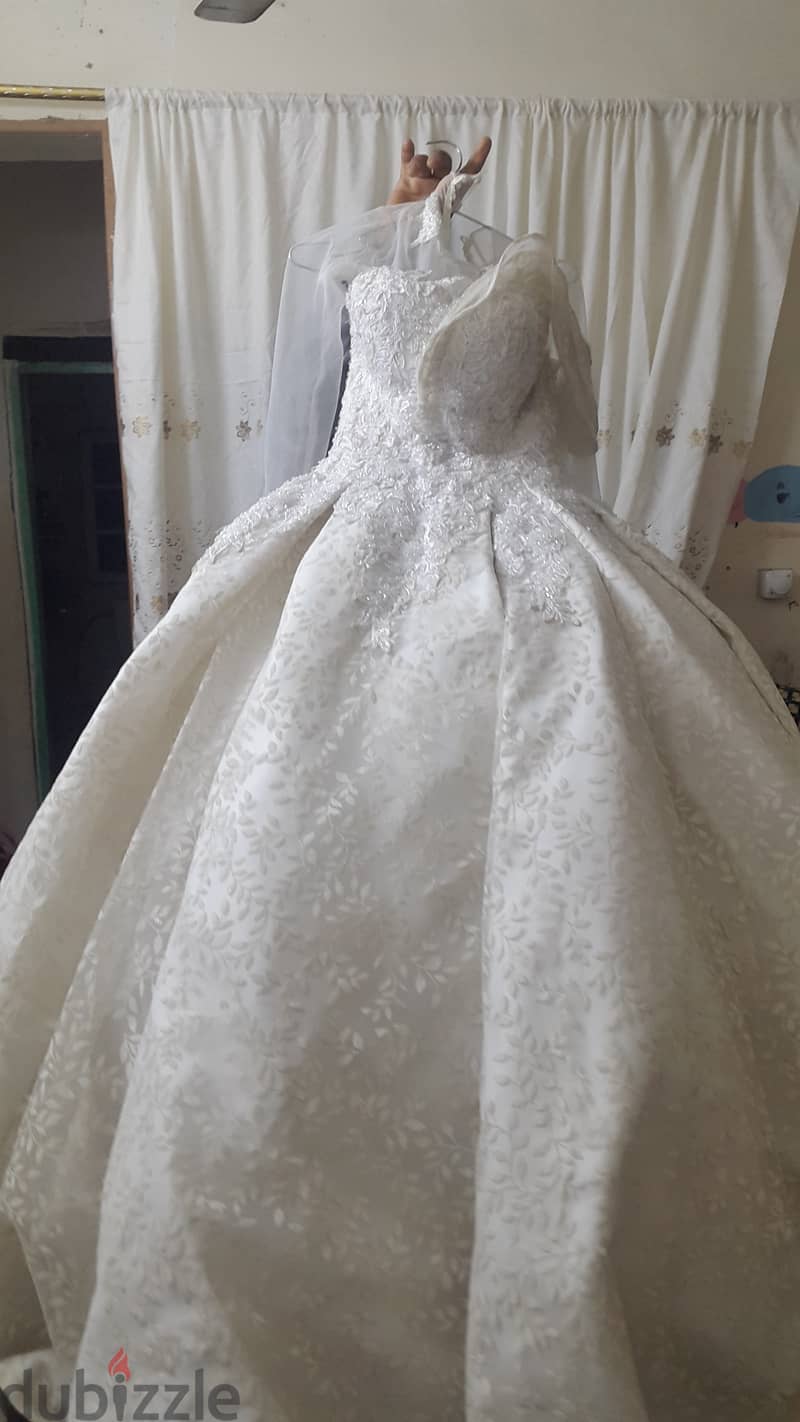 فستان زفاف للبيع استعمال يوم الفرح 3