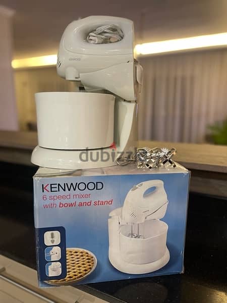 Kenwood Hand mixer with bowl 250W New  مضرب كينود 0