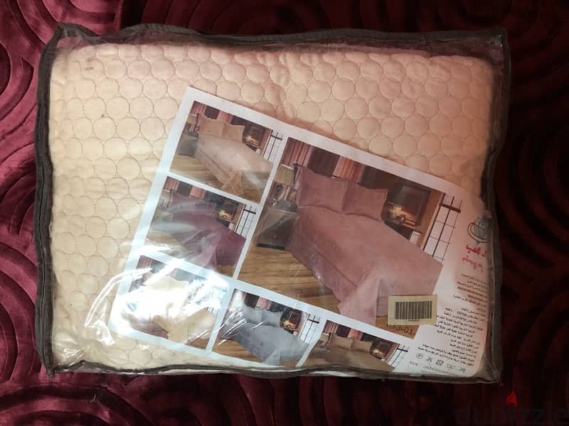 Elegant Brand New Bed Set for Sale 3