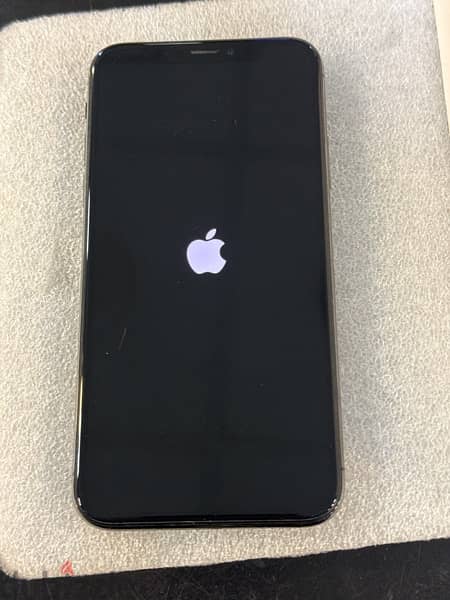 iphone x 64G black battery 83% with box and original charger 4