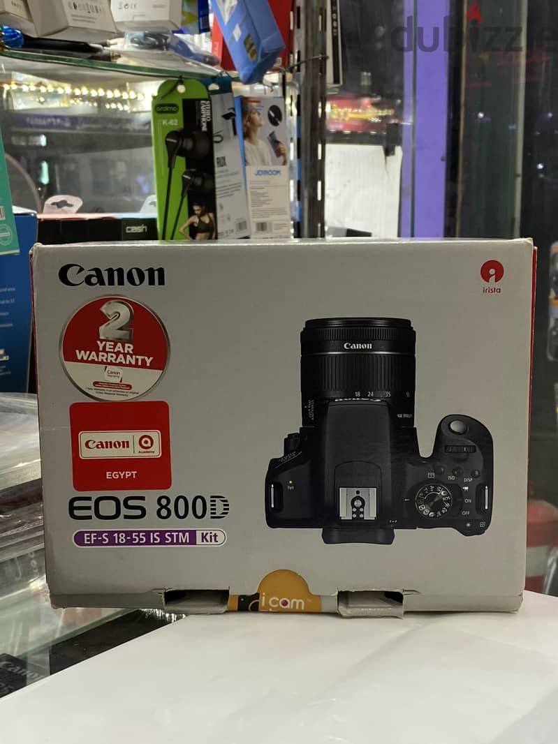 كاميرا Canon 800D حاله فبريكه بنسبة 100%  شاتر 1900صور بس 5