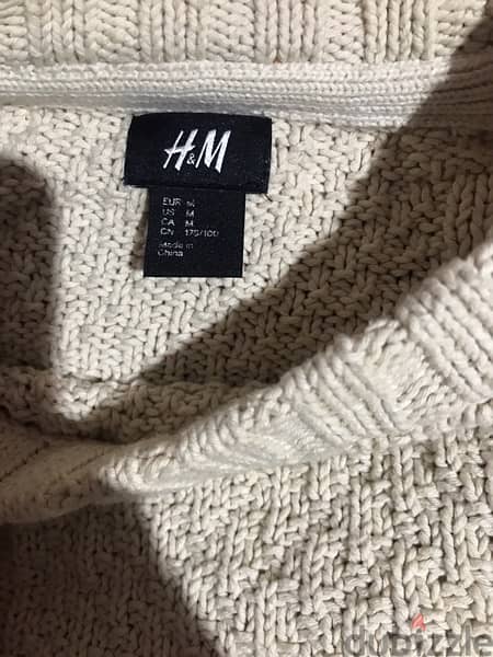 للبيع بلوفر H&M جديد اصلي وارد دبي 1