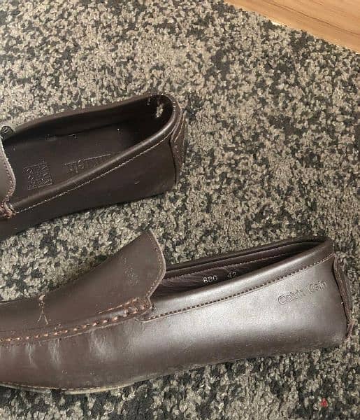 حذاء كلافين جديد أصلي مقاس ٤٢ في عيوب من عدم الاستخدام 0