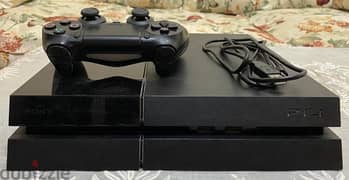playstation 4 with 4cd games and 6 digital games with 1 dualshock 0