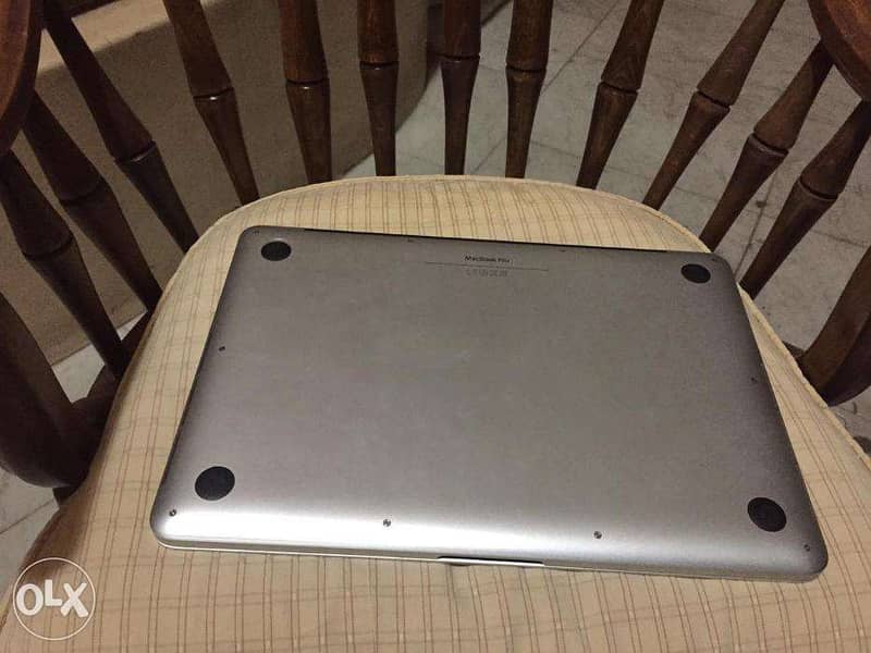 MacBook Pro 13-inch with box. 2014 ابل ماك بوك برو ١٣ انش مع علبته 3