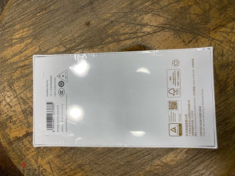 Huawei P50 Pro dual sim 512G Gold جديد متبرشم 1