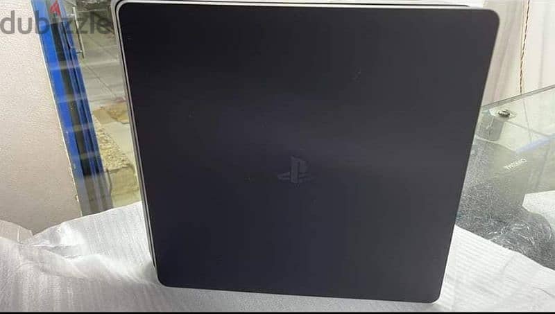 ps4 slim 500g استعمال سنه يعتبر زيروحاله زيرو ممتازه 1