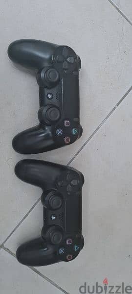 PlayStation 4 slim 1T 2