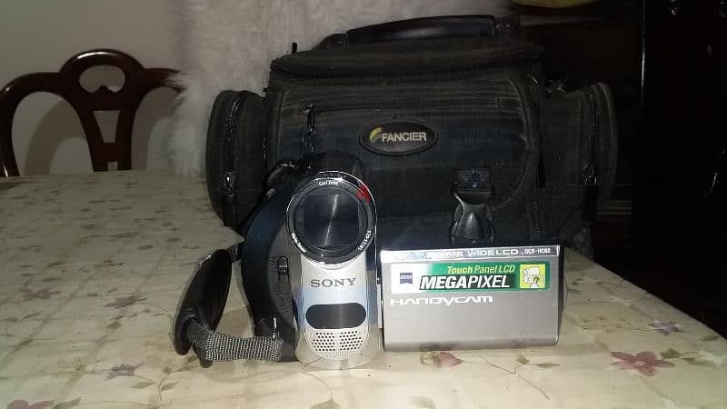 كاميرا سوني DCR-HC62 1