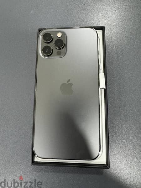 iPhone 12 Pro Max, 256G dual SIM, black, 82% battery - ايفو 1