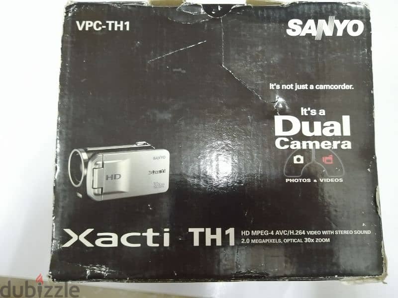 sanyo xacti dual vpc-th1 كاميرا 12